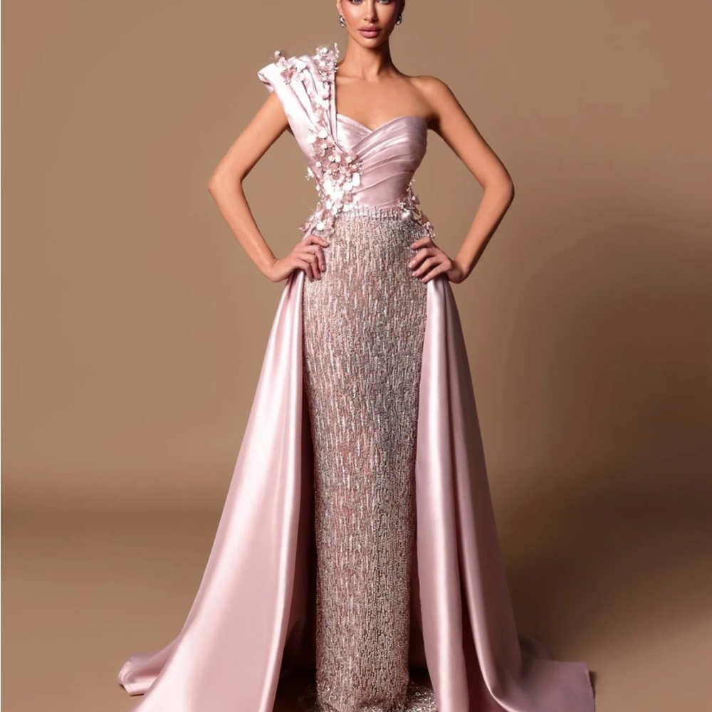 Elegant Floral Beaded Gown with Detachable Overskirt
